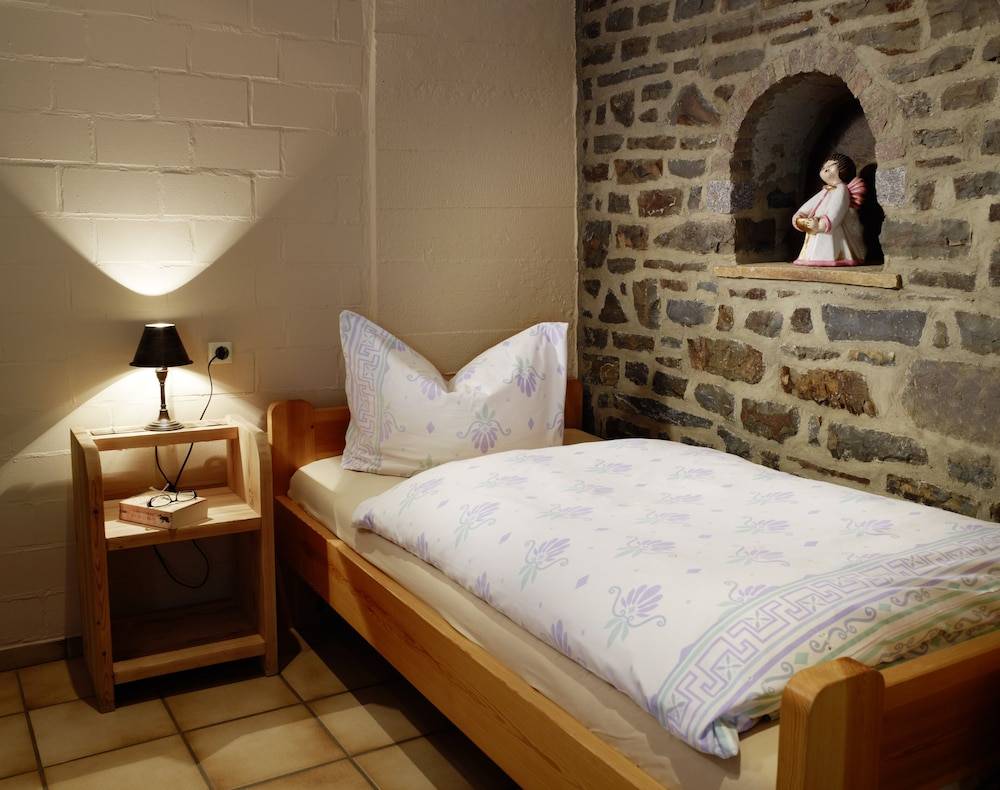 Hotel Haus Kylltal 1
