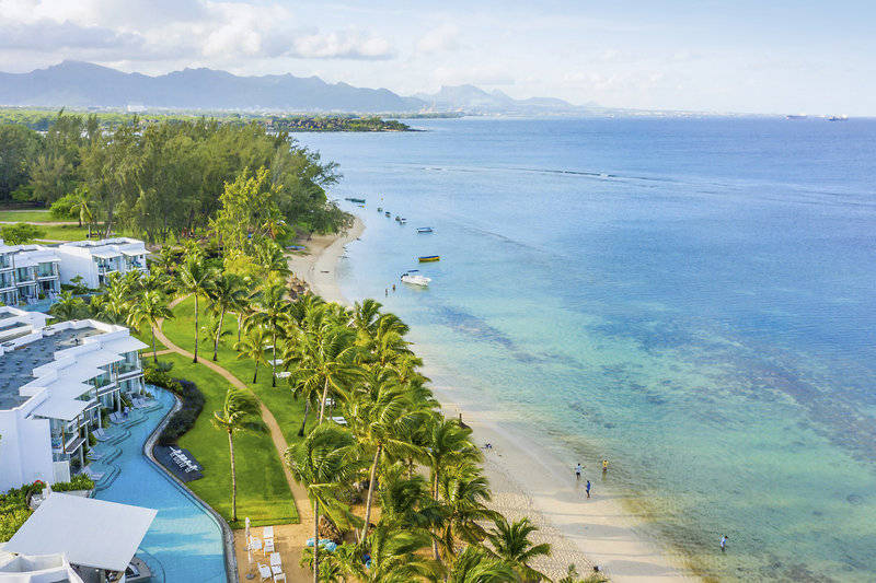 Victoria Beachcomber Resort & Spa - Victoria for 2 - Adults Only 2