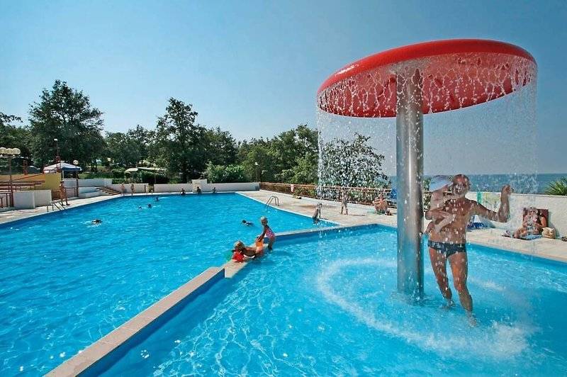 Camping Bijela Uvala 1