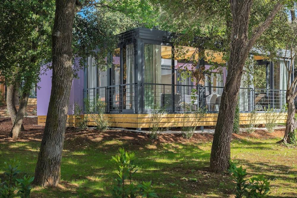 Camping Homes Mon Perin 1