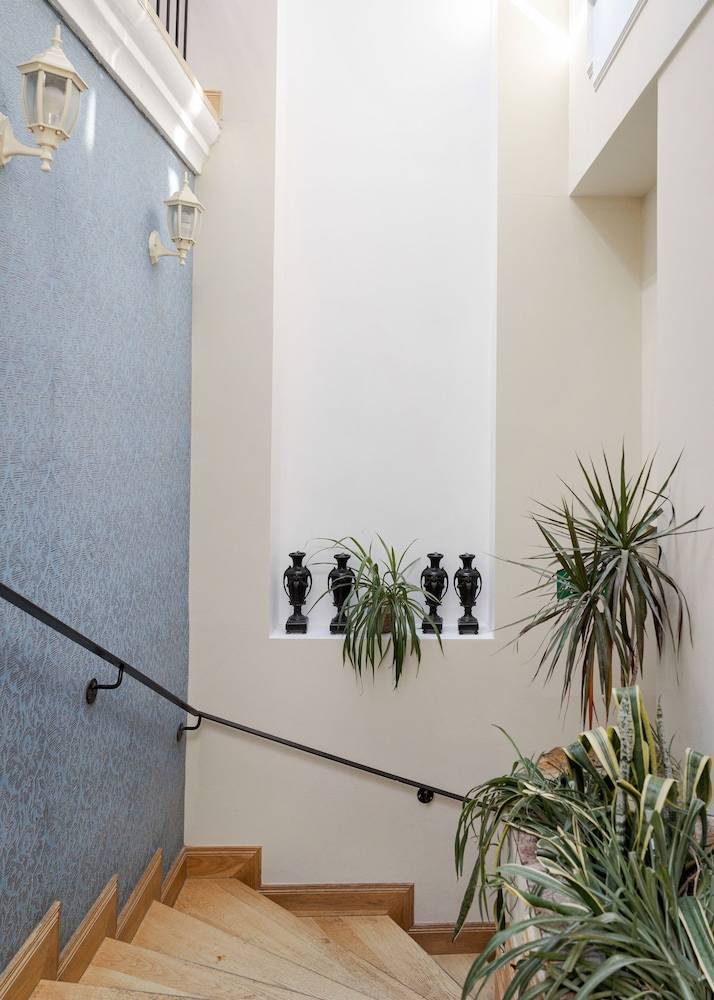 Civitas Suites Hotel 2