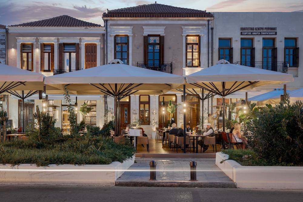 Civitas Suites Hotel 1