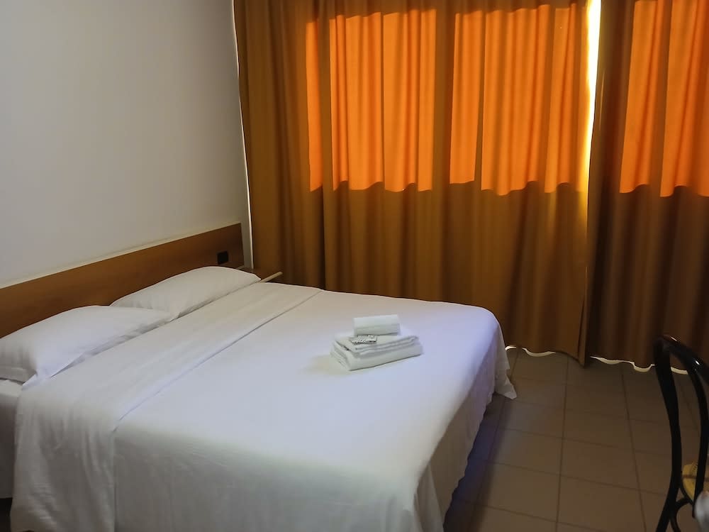 Hotel Ponsacco HP 1