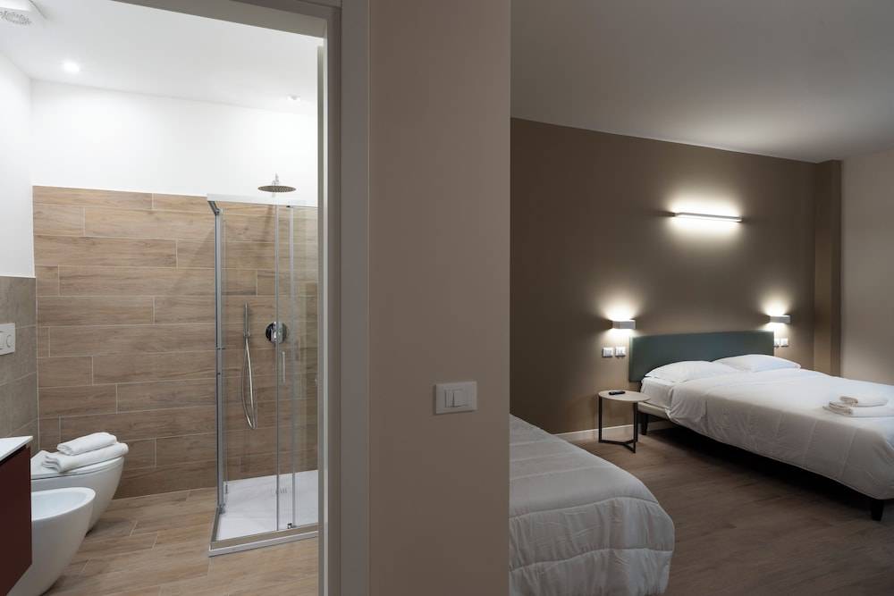 Astoria Comfort Rooms 2