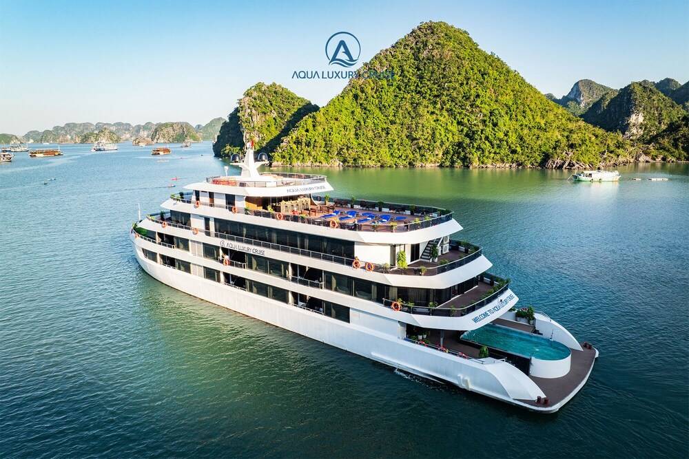Aqua Luxury Cruise 1