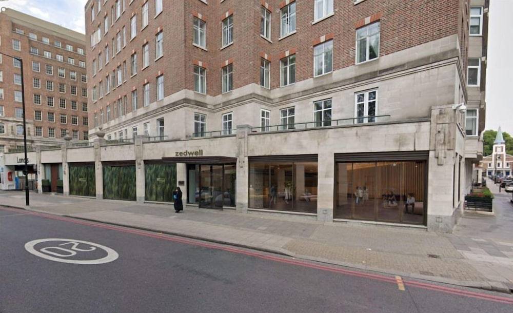 Zedwell Underground Hotel Park Lane 1