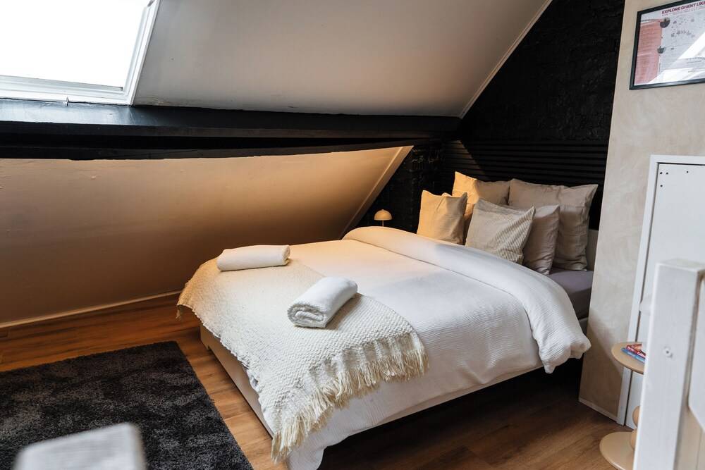 6 Lovely Studios Heart of Gent 1