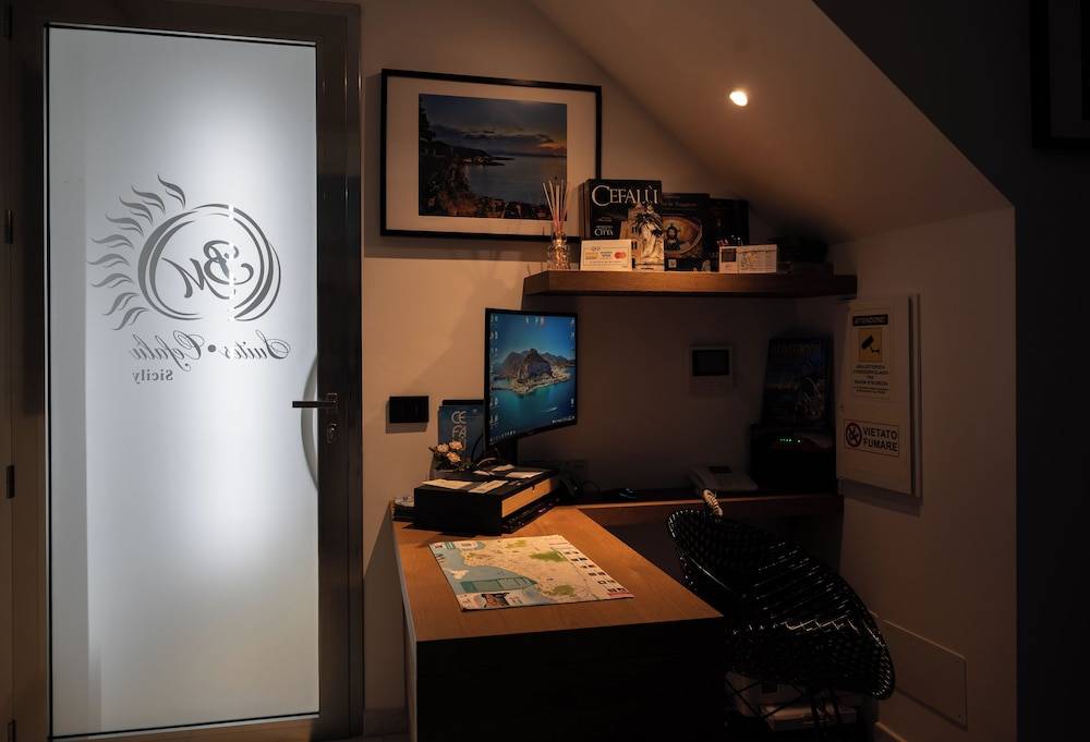 BM SUITES CEFALU 2