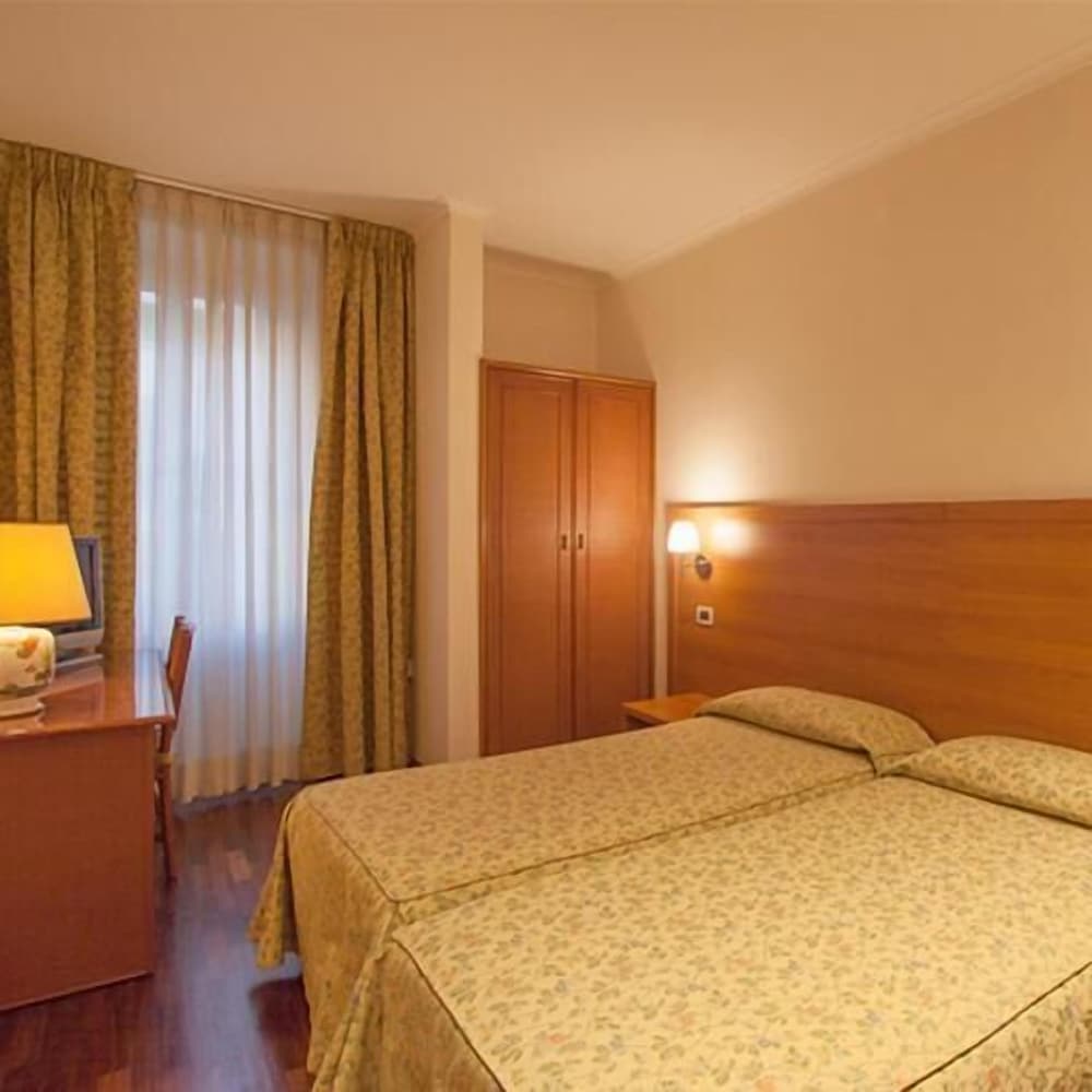 Albergo Trattoria AL TAJ 1