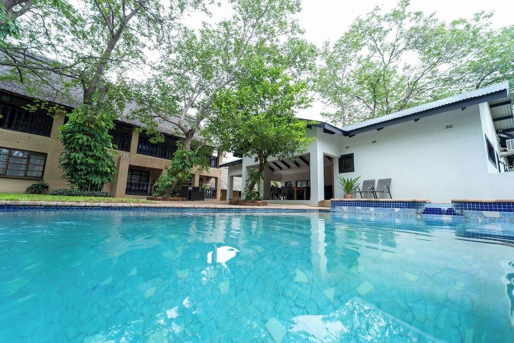 Mopani Lodge Victoria Falls 1