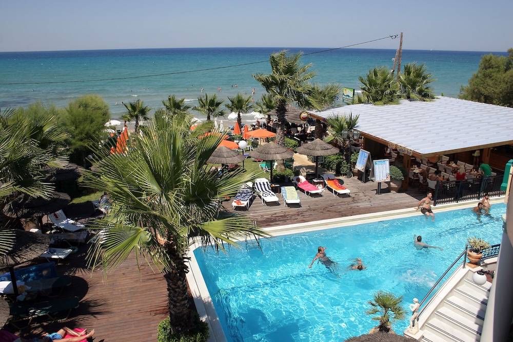 Phoenix Beach Hotel 1