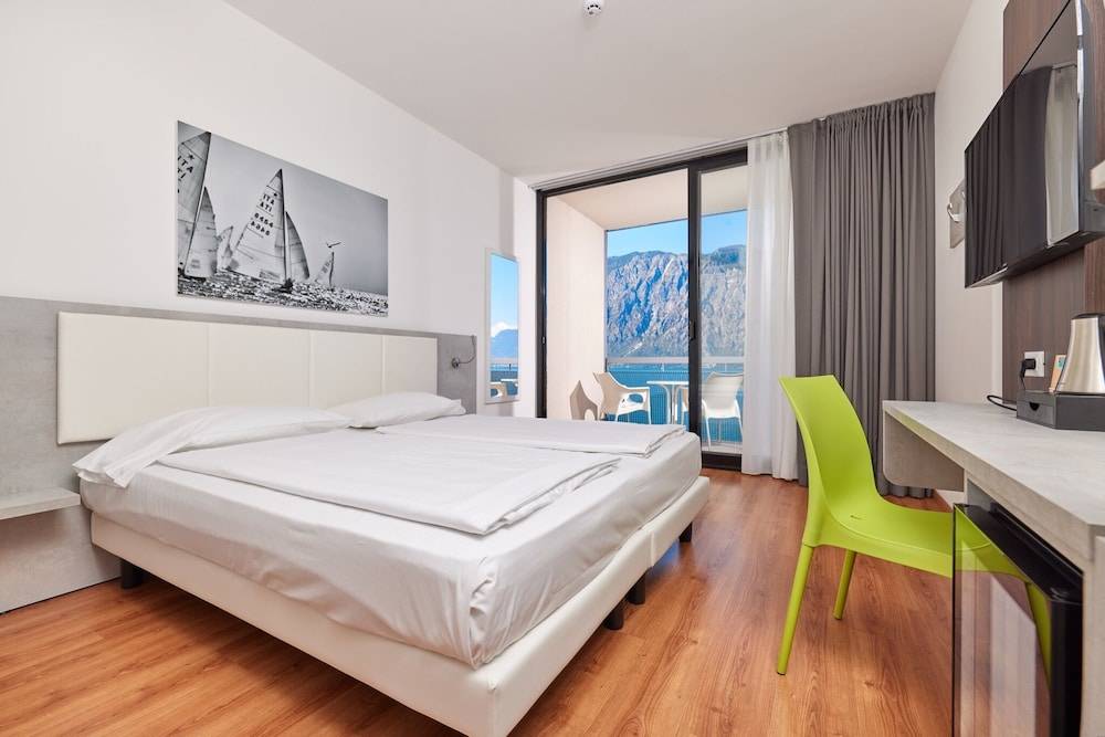 Wind Hotel 2