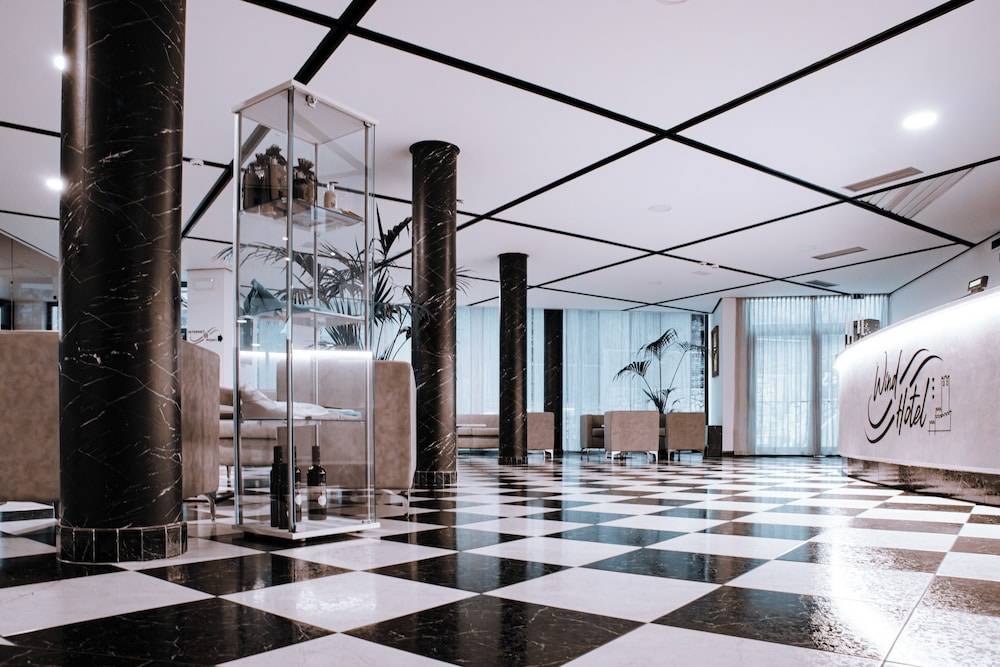 Wind Hotel 1