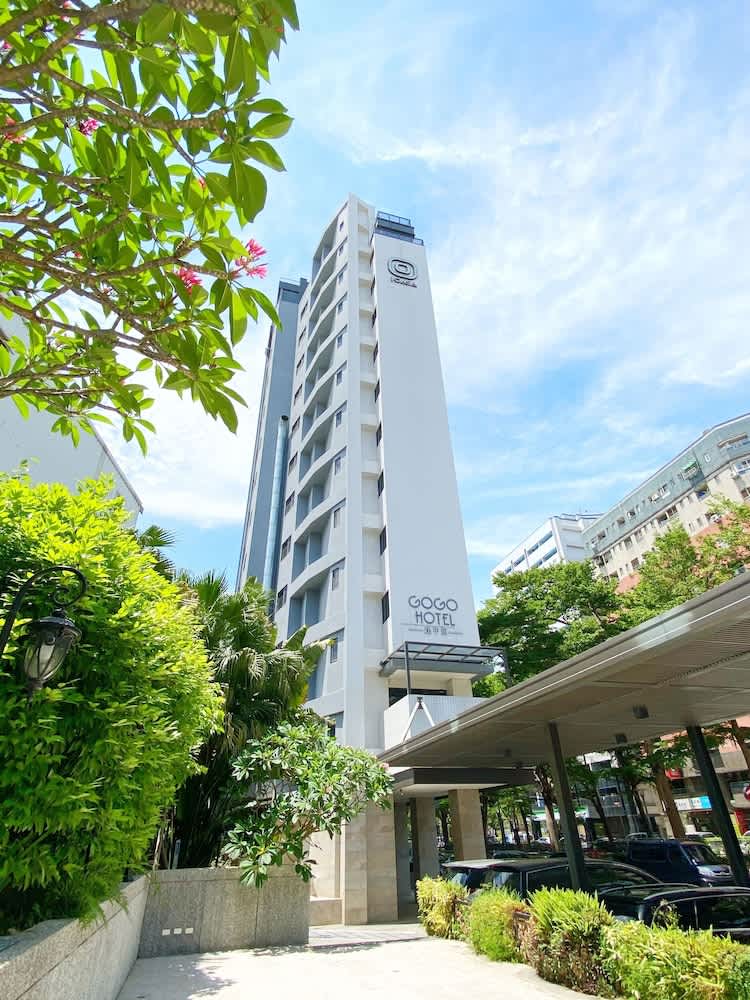 GOGO Hotel Fengchia 1