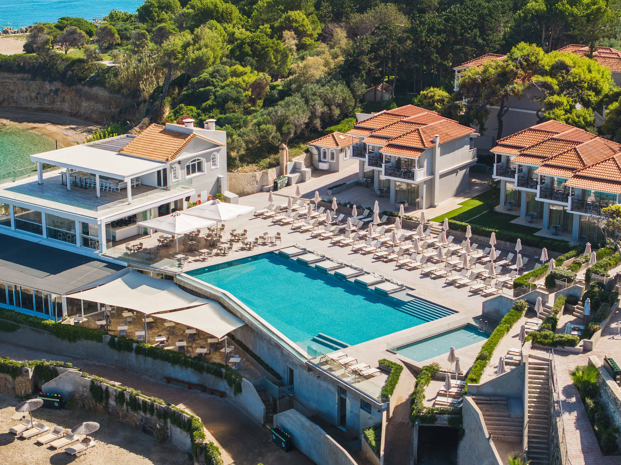 Alexandra Beach Resort & Spa 2