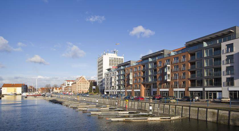 Gdańsk Old Town Waterlane by Noclegi Renters 1