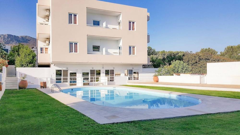 Mastorakis Hotel and Studios 1