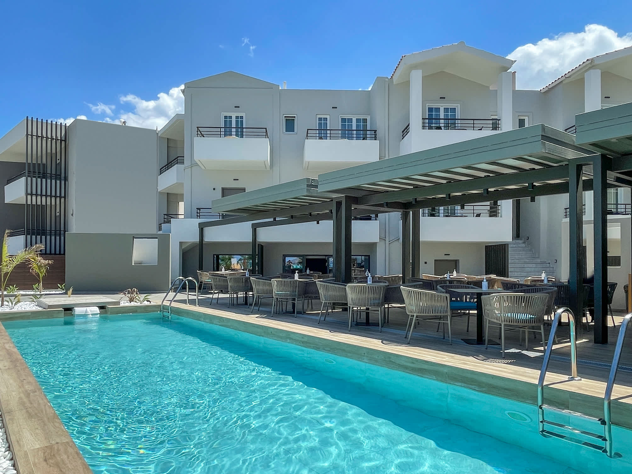 Mare Blue Suites 1