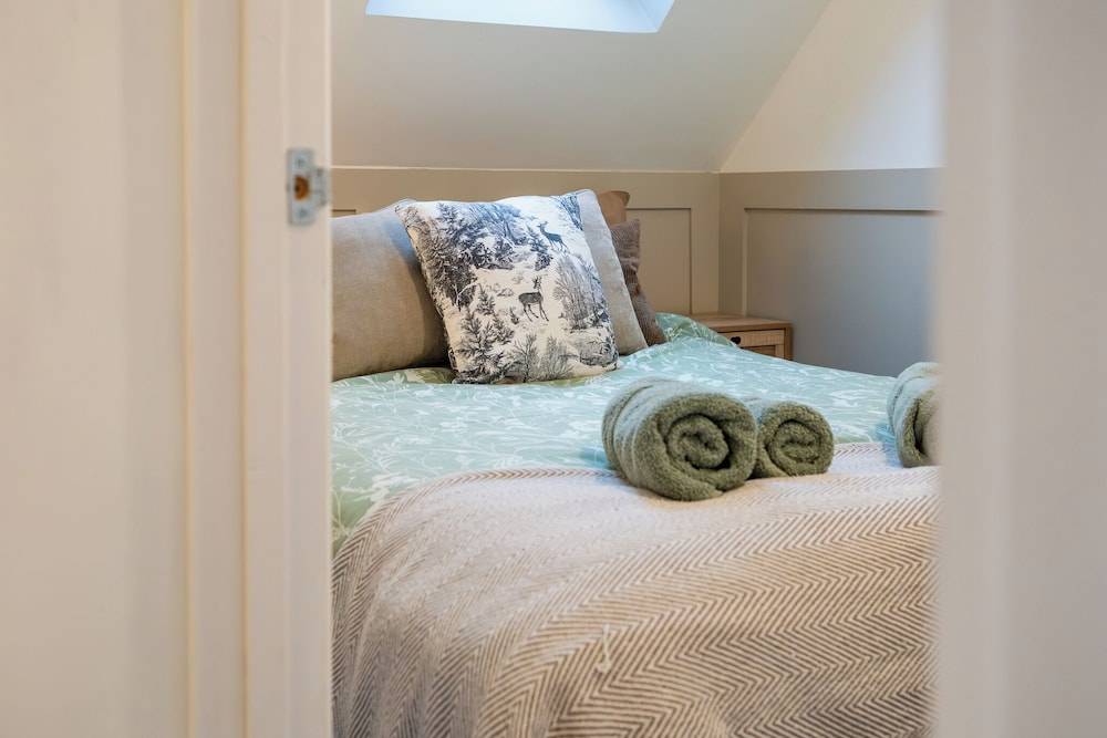 Stunning 2BD in Bourton on the Water 2