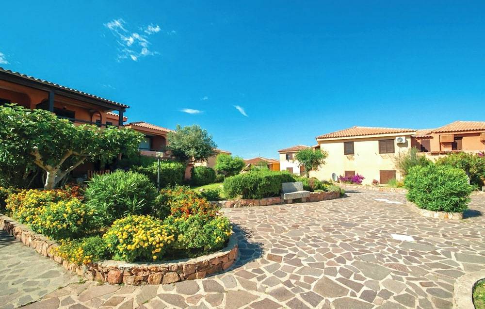 Residence in Marinella just 300 mt from the sea 1