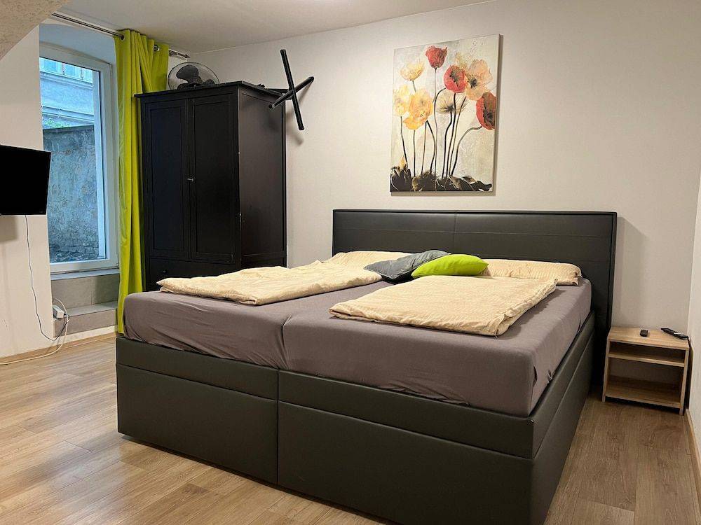 Long Stay 1BR Apt Near Prater Park 1