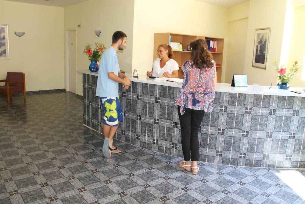 Amfitriti Hotel & Studios 2