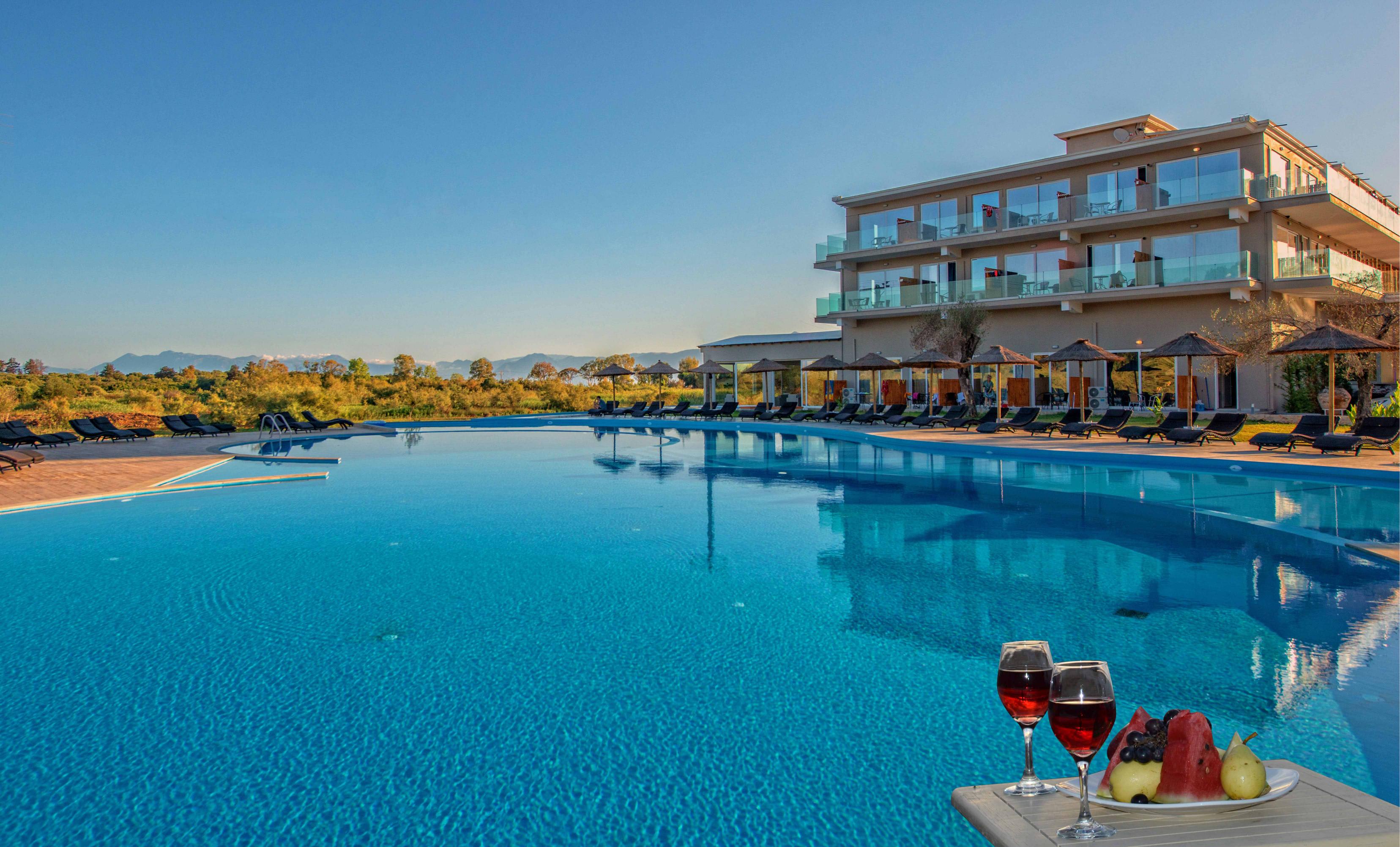 LAGUNA HOLIDAY RESORT 2