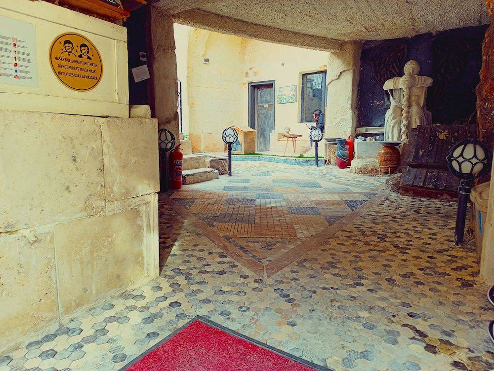 Stone Age Mansion 2