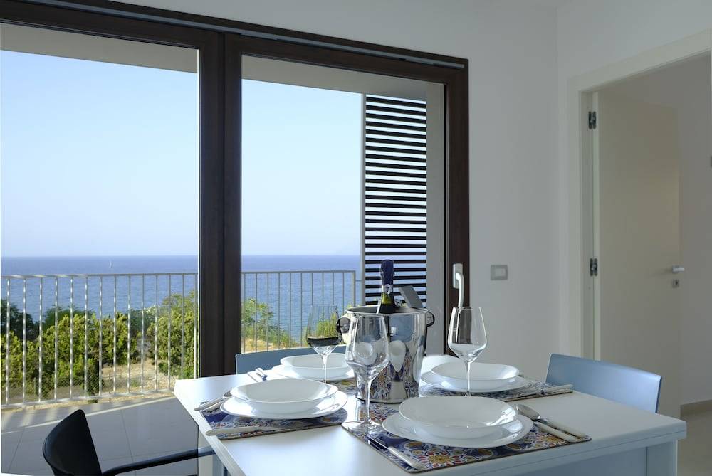 SOL Y MAR Camere e Appartamenti 1