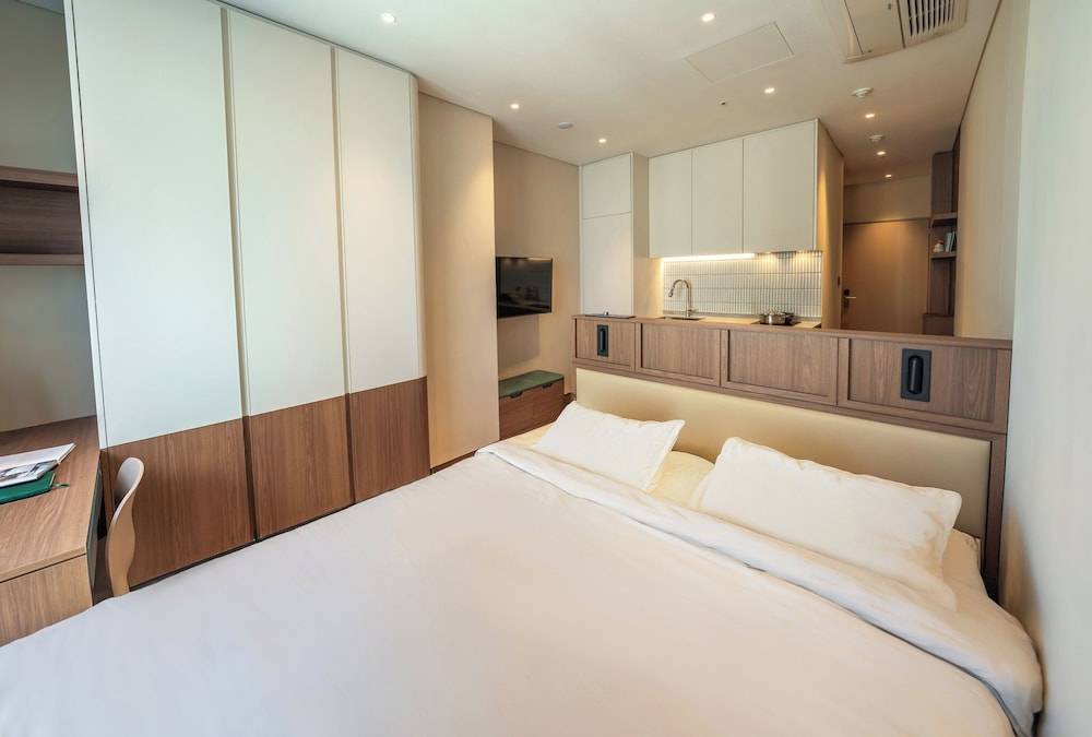 Weave Suites - Sunyu Parkside 1