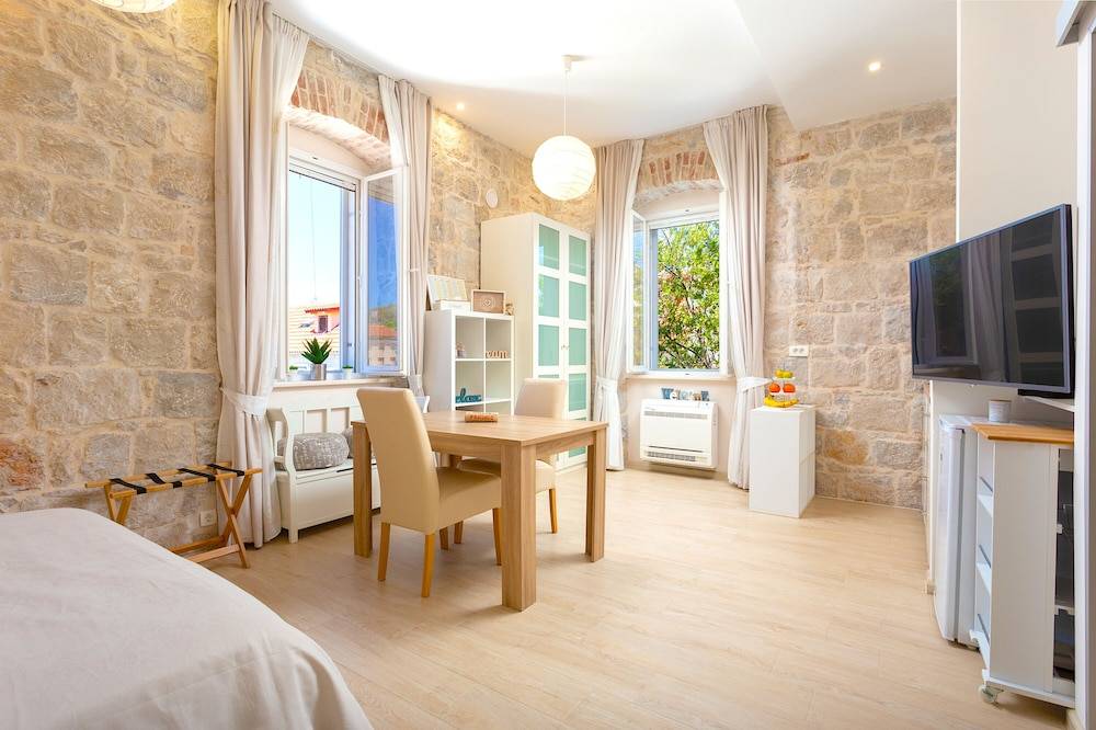 Victoria Luxury Rooms - Split Downtown 2