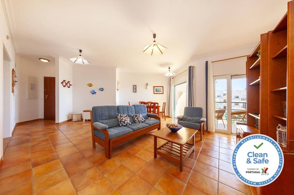 C04 - Bay Ahoy 3 Bed Apartment in Lagos 1