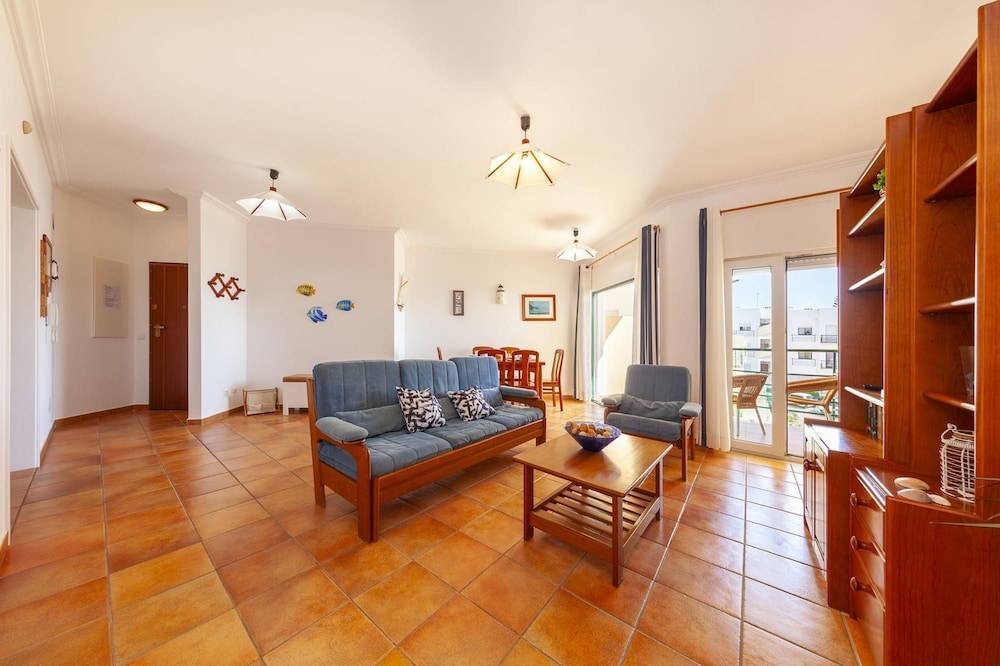 C04 - Bay Ahoy 3 Bed Apartment in Lagos 2