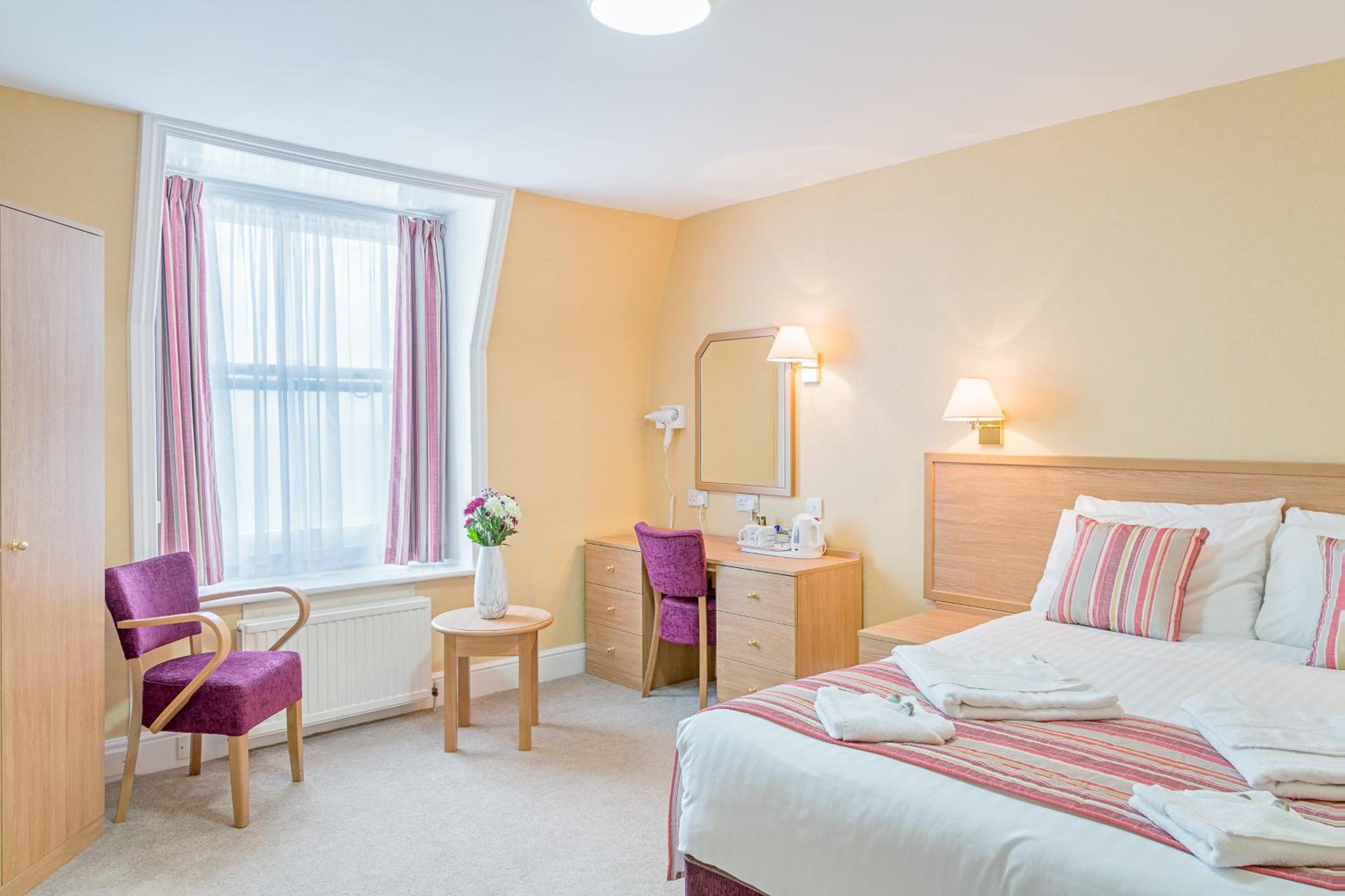 Queens Hotel 1
