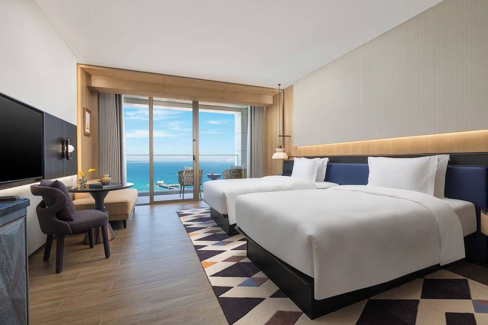 voco Sanya Dadonghai by IHG - Free Laundry Room 2