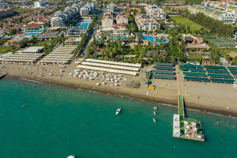 Aydinbey Famous Resort - Ultra All Inclusive 1
