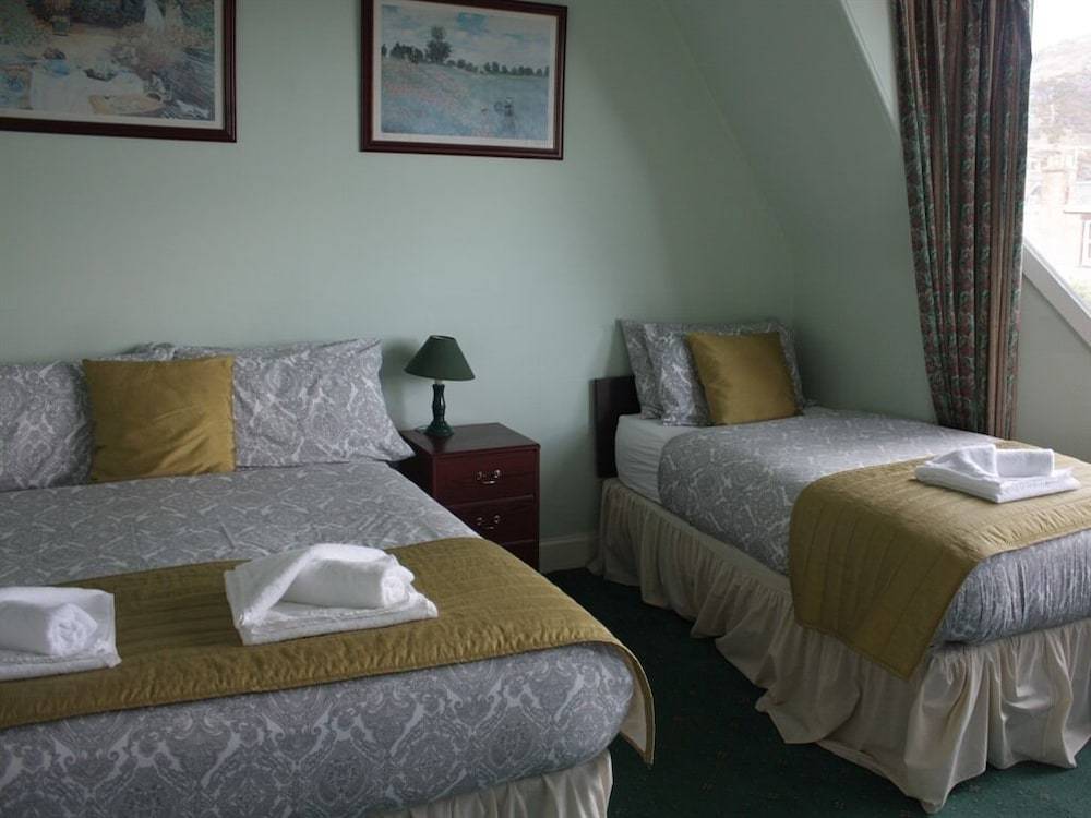 Airdenair Guest House 2