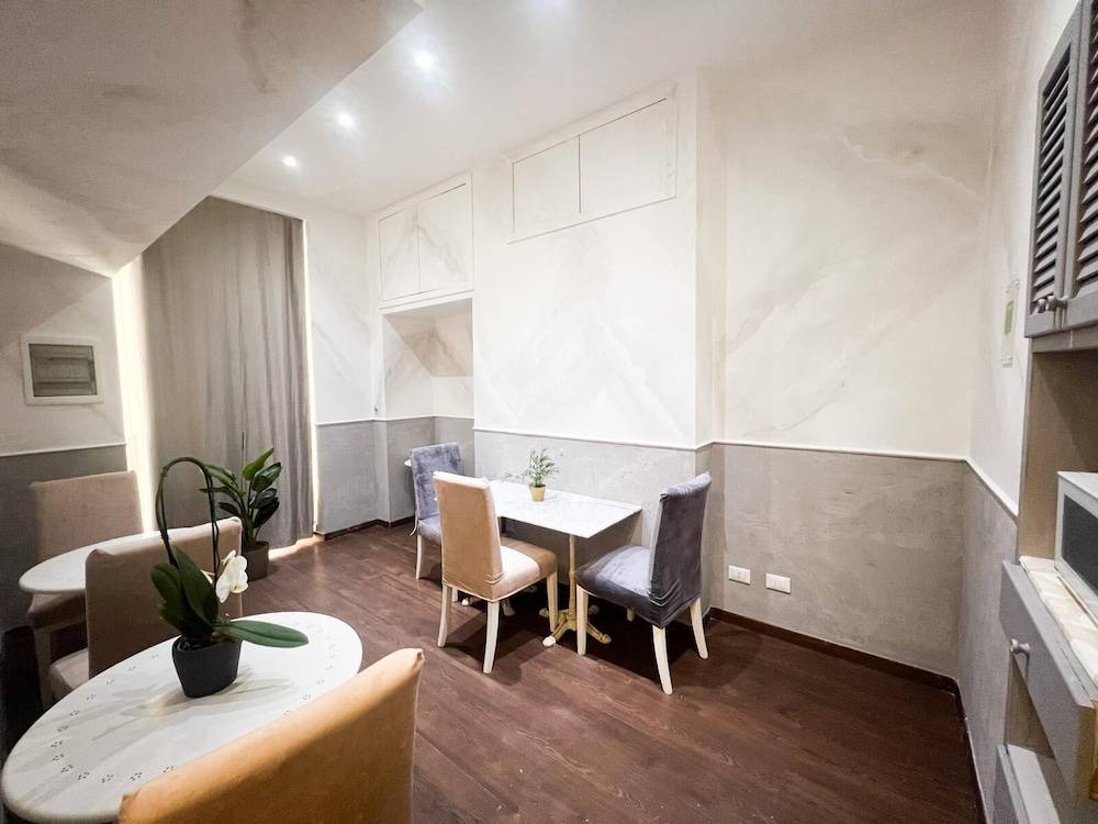 Caesar Place 2