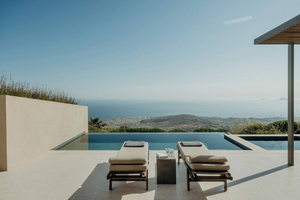 Santorini Sky, Luxury Resort 1