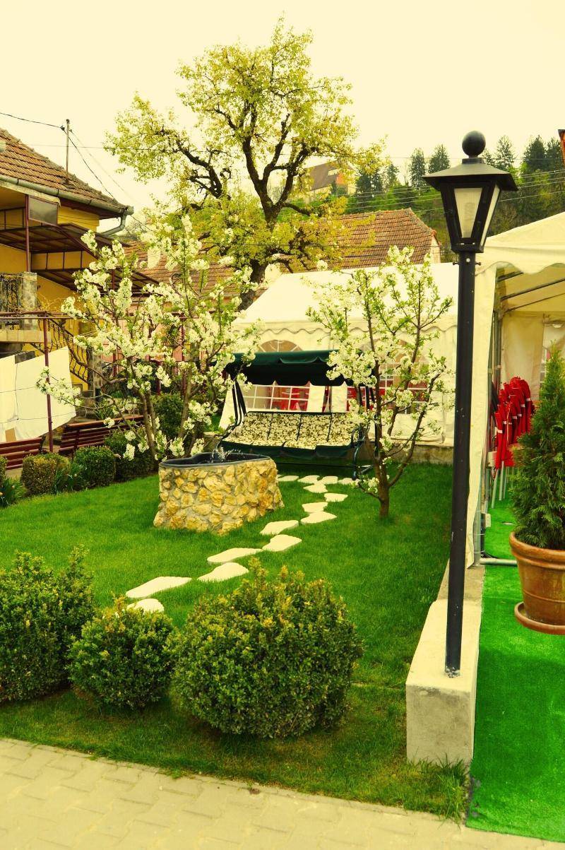 Venesis House 2