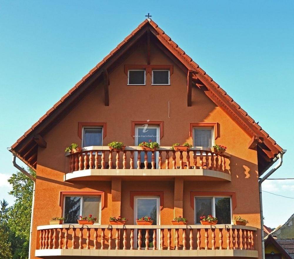 Venesis House 1