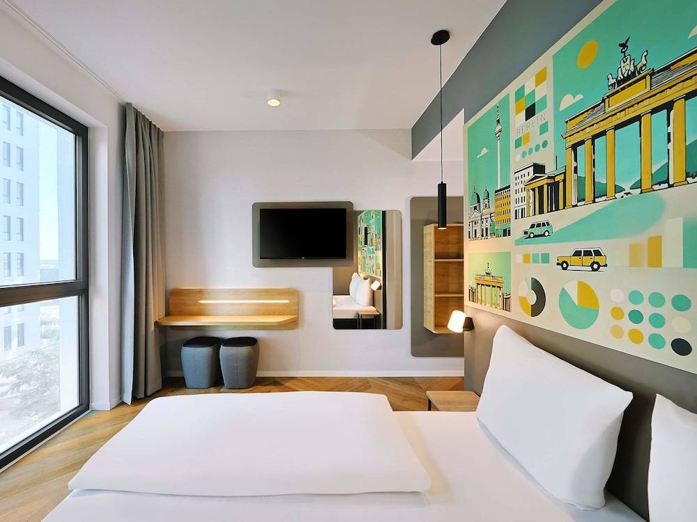 B&B HOTEL Berlin Airport-Nord 1