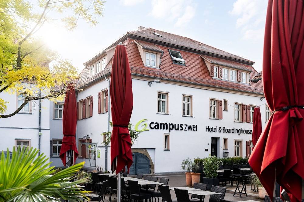 Hotel CampusZwei Komfortable Doppelzimmer & Apartments mit Küche Zentral in Ludwigsburg ideal für Business & Langzeitaufenthalte 24h Check in Kinder bis 14 Jahre übernachten kostenlos 1