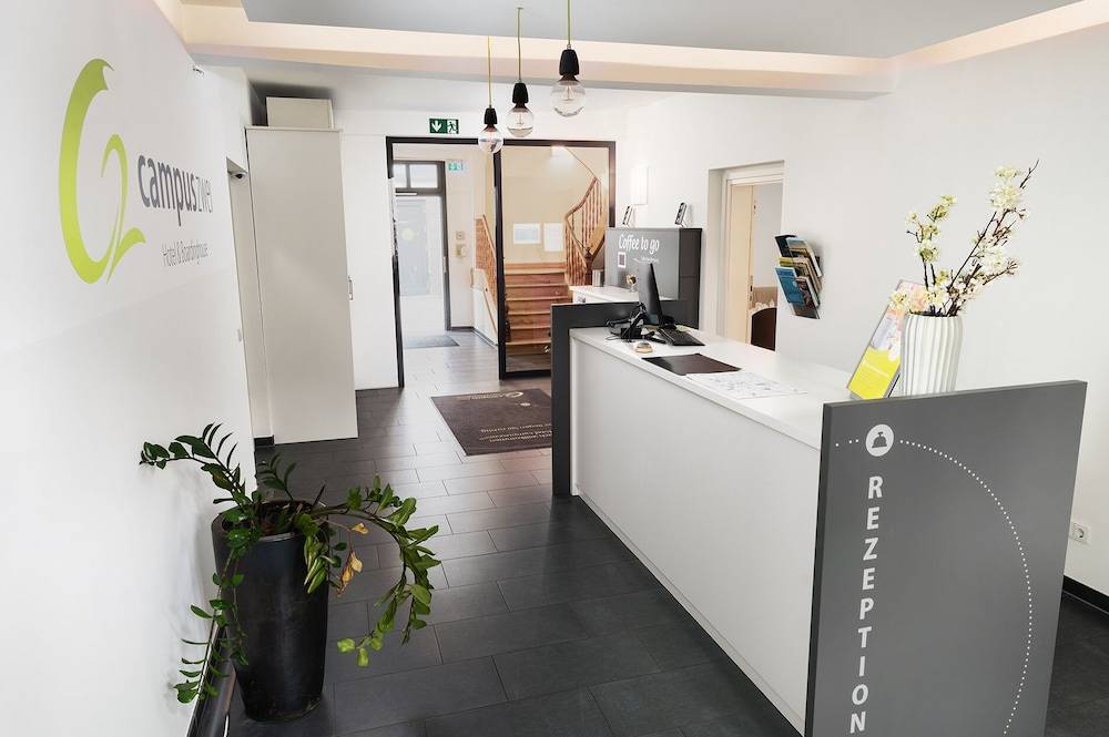 Hotel CampusZwei Komfortable Doppelzimmer & Apartments mit Küche Zentral in Ludwigsburg ideal für Business & Langzeitaufenthalte 24h Check in Kinder bis 14 Jahre übernachten kostenlos 2