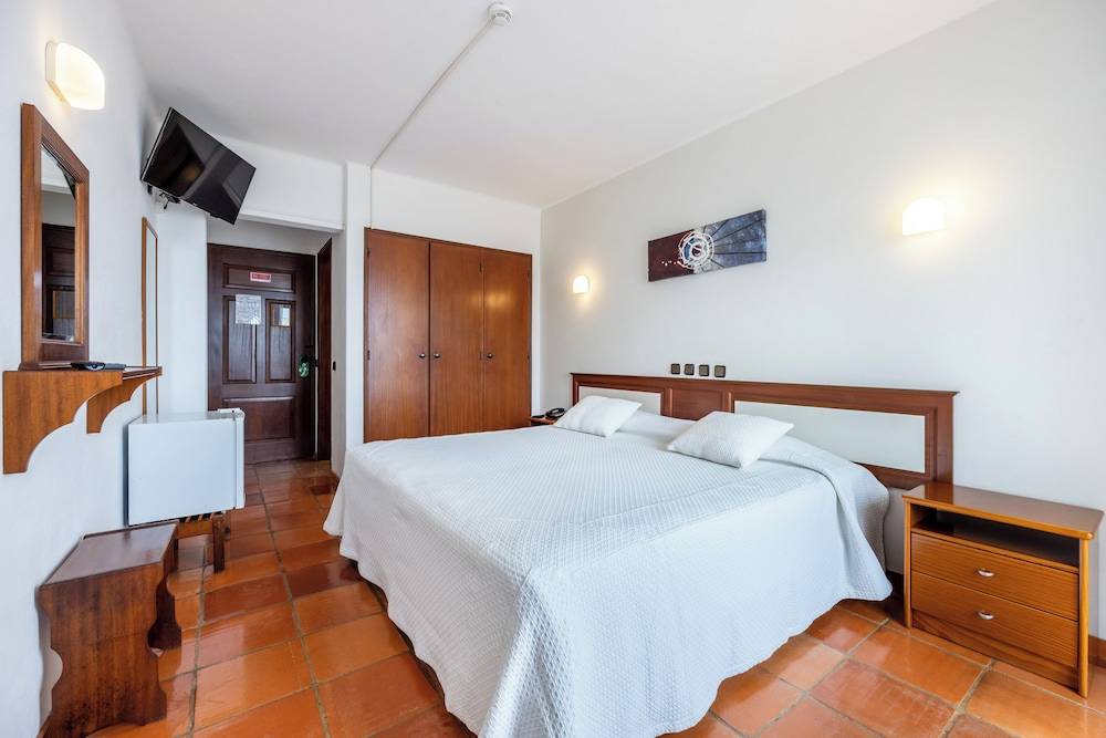 Salema Beach Hotel 2