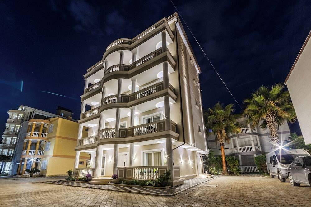 Sea La Vie Suites 1