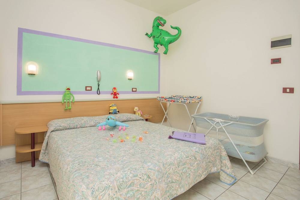 Hotel Dover Rooms & Coffee Adults Friendly 2