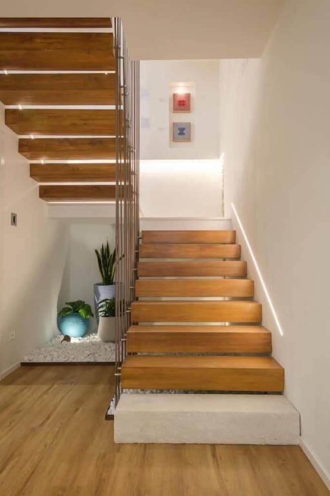 Emma's Downtown - Eco Design Rooms 1