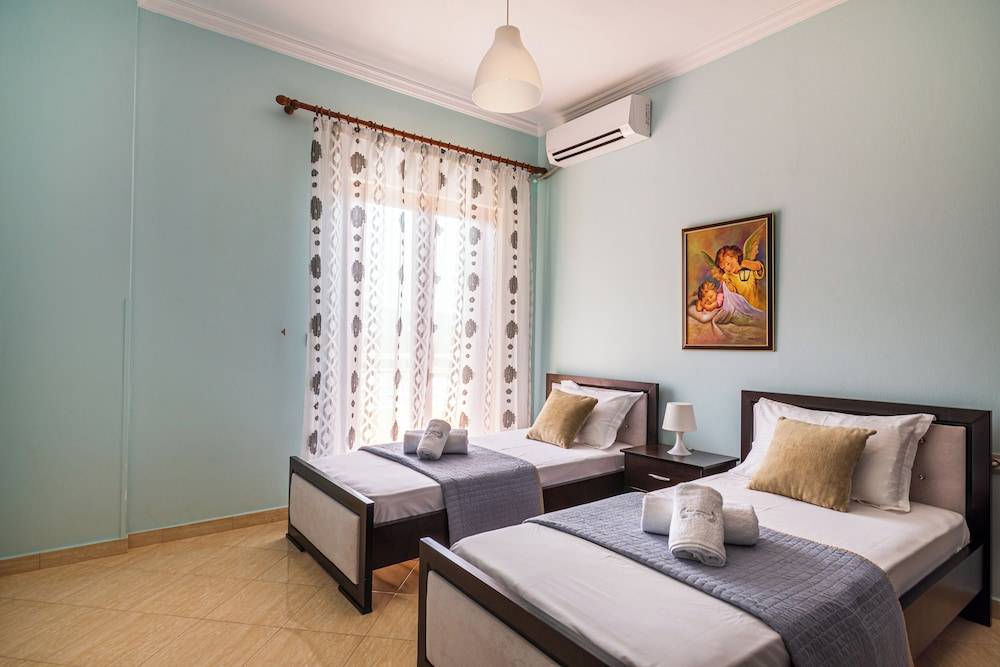 Great Alexander Suites 2