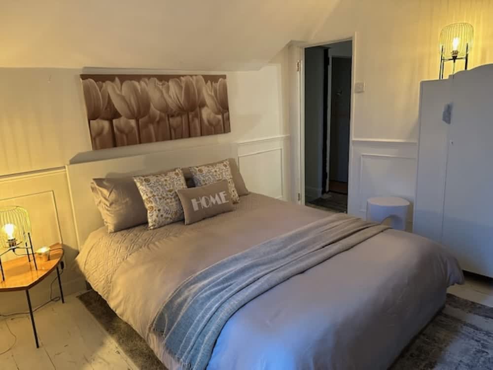 Bushey Guest House 2